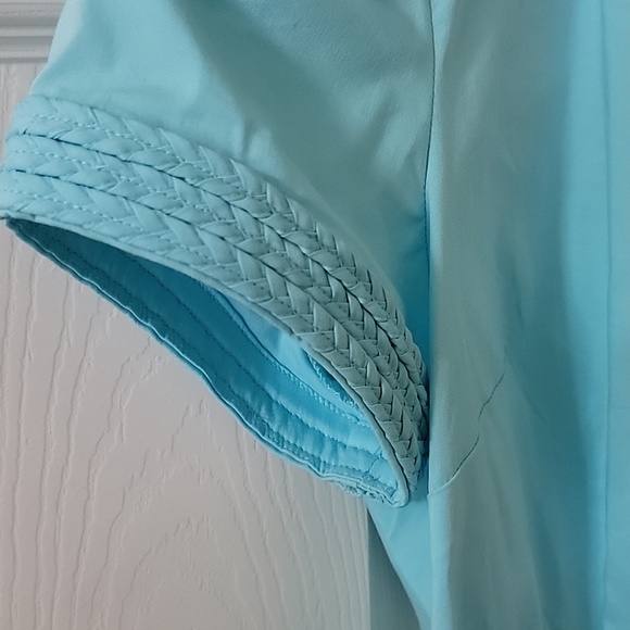 V neck button down - Picture 3 of 4